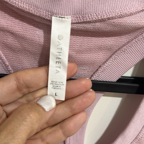 Athleta momentum camo tank purple L - Picture 2 of 3